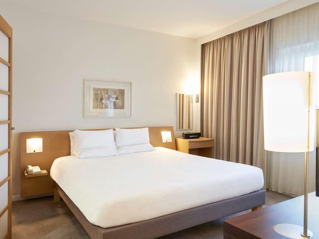 Hotel Novotel West